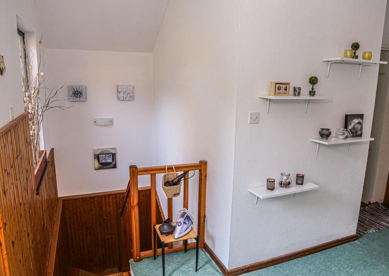Merak Holiday Home Високо Екстериор снимка