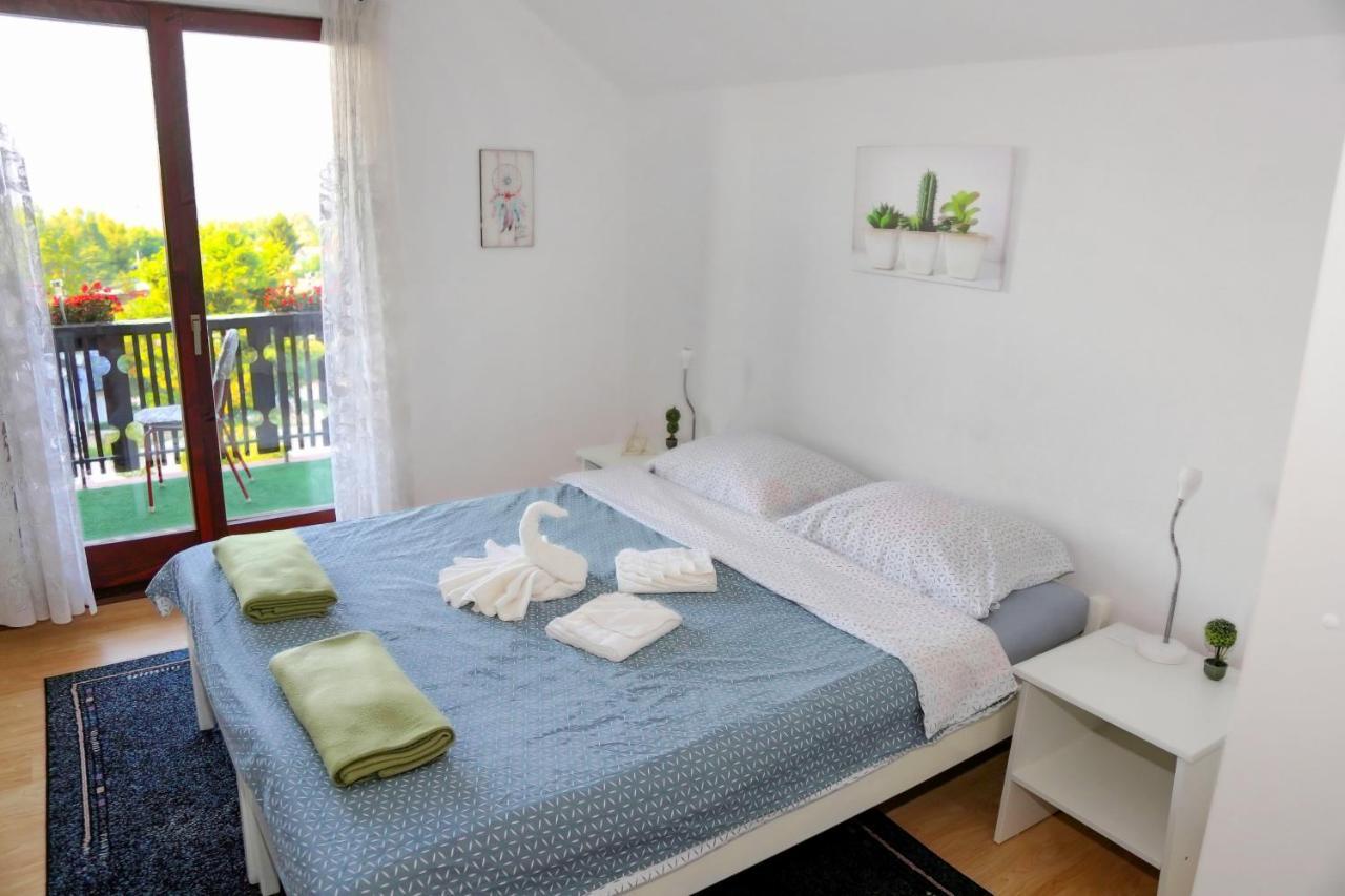 Merak Holiday Home Високо Екстериор снимка